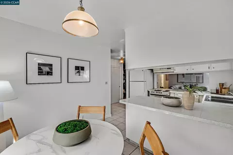 Dining - 146 Ascot Ct #2, Moraga, CA 94556 photo 2 of 2