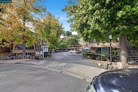 Exterior - 146 Ascot Ct #2, Moraga, CA 94556 photo 8 of 8