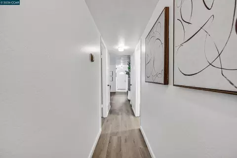 Entry Way - 146 Ascot Ct #2, Moraga, CA 94556 photo 2 of 3