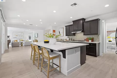 Kitchen - 4634 Mckenzie Ave, Tracy, CA 95377 photo 3 of 5