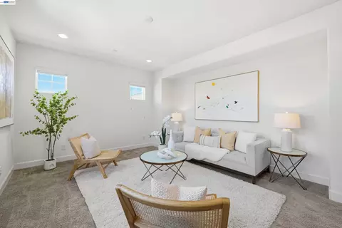 Living - 4634 Mckenzie Ave, Tracy, CA 95377 photo 3 of 6