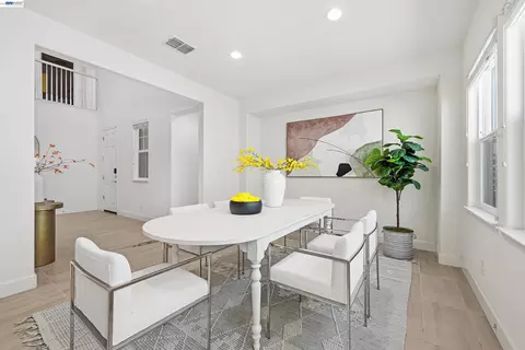 Dining - 4634 Mckenzie Ave, Tracy, CA 95377 photo 2 of 4