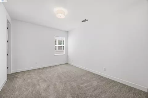 Bedroom - 4634 Mckenzie Ave, Tracy, CA 95377 photo 5 of 8
