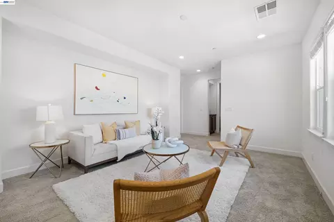 Living - 4634 Mckenzie Ave, Tracy, CA 95377 photo 6 of 6