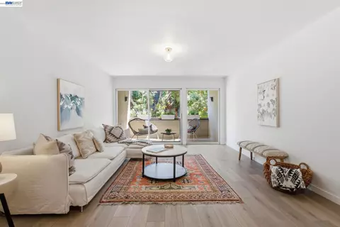 955 Shorepoint Ct #100, Alameda, CA 94501