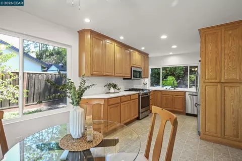 Kitchen - 737 Sunflower Ct, Concord, CA 94518 photo 2 of 2