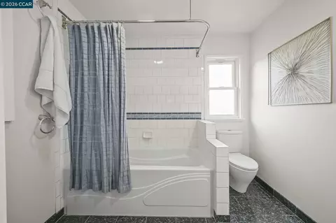 Bath - 737 Sunflower Ct, Concord, CA 94518 photo 2 of 4