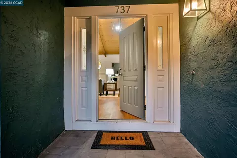 Entry Way - 737 Sunflower Ct, Concord, CA 94518 photo 1 of 2