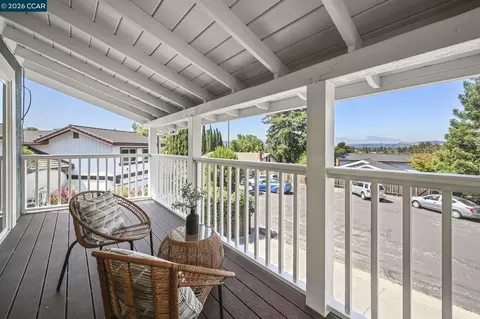 Exterior - 737 Sunflower Ct, Concord, CA 94518 photo 4 of 17