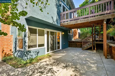 Exterior - 737 Sunflower Ct, Concord, CA 94518 photo 6 of 17