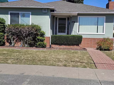 638 36th St, Richmond, CA 94805