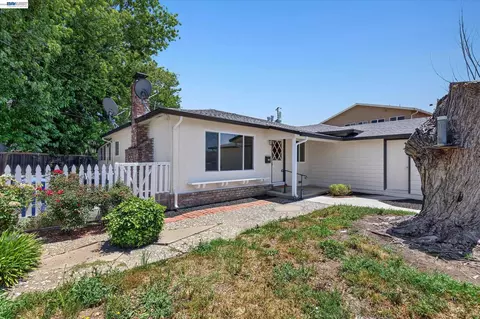 Exterior - 36740 Theta Ct, Fremont, CA 94536 photo 4 of 13