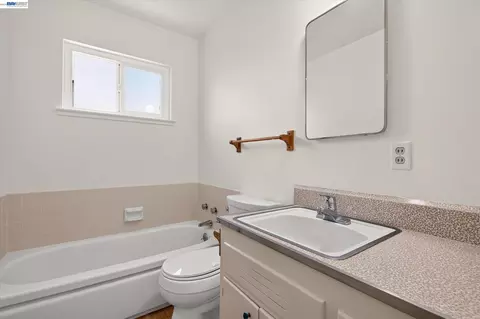 Bath - 36740 Theta Ct, Fremont, CA 94536 photo 2 of 2