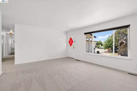Living - 36740 Theta Ct, Fremont, CA 94536 photo 4 of 6