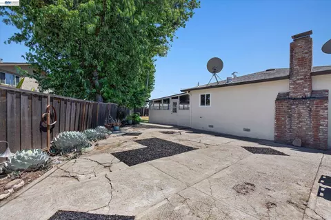 Exterior - 36740 Theta Ct, Fremont, CA 94536 photo 12 of 13