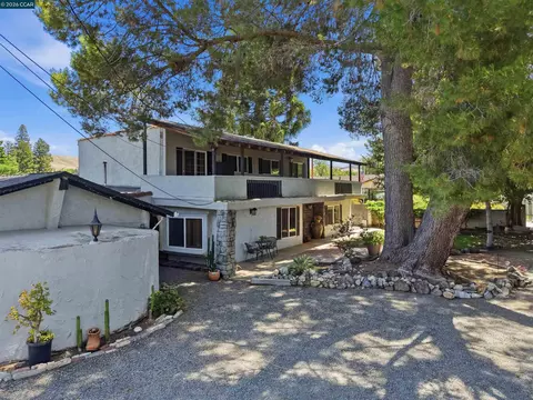 Exterior - 5249 Olive Dr, Concord, CA 94521 photo 2 of 15