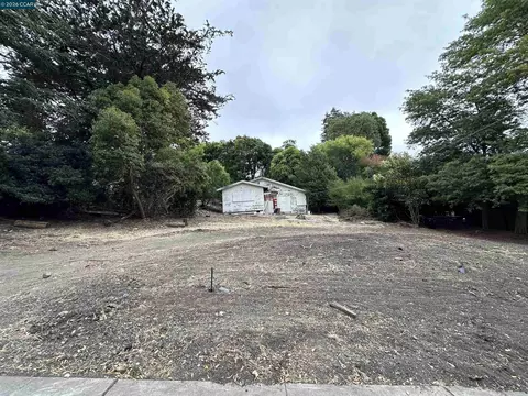 534 La Paloma Rd, El Sobrante, CA 94803