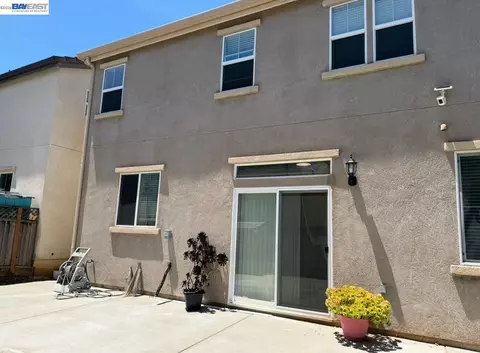 Exterior - 1116 Cunningham St, Vallejo, CA 94590 photo 3 of 4
