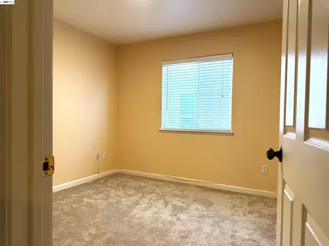 Bedroom - 1116 Cunningham St, Vallejo, CA 94590 photo 4 of 7