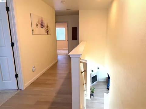 Entry Way - 1116 Cunningham St, Vallejo, CA 94590 photo 3 of 5