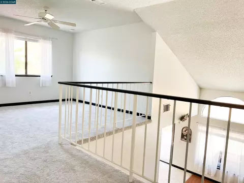 Living - 150 Pico Pl, Bay Point, CA 94565 photo 6 of 7