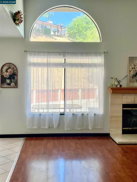 Living - 150 Pico Pl, Bay Point, CA 94565 photo 4 of 7