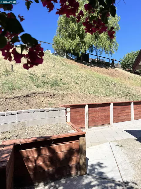 Exterior - 150 Pico Pl, Bay Point, CA 94565 photo 12 of 18