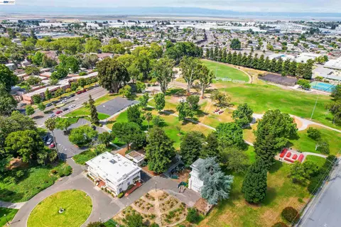 View/Area - 2333 Darwin St, Hayward, CA 94545 photo 2 of 5