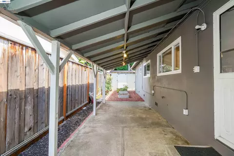 Exterior - 2333 Darwin St, Hayward, CA 94545 photo 15 of 18