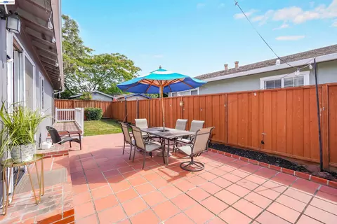 Exterior - 2333 Darwin St, Hayward, CA 94545 photo 6 of 18