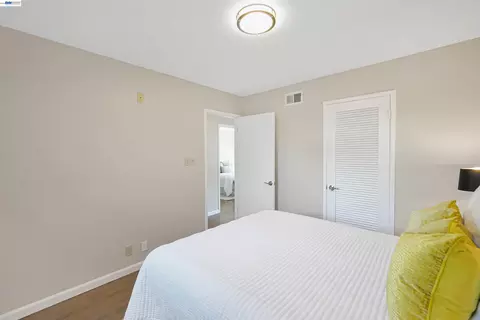 Bedroom - 2333 Darwin St, Hayward, CA 94545 photo 5 of 5