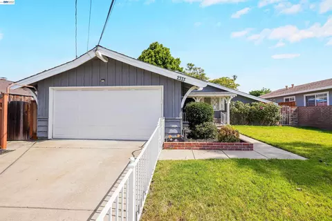 Exterior - 2333 Darwin St, Hayward, CA 94545 photo 2 of 18