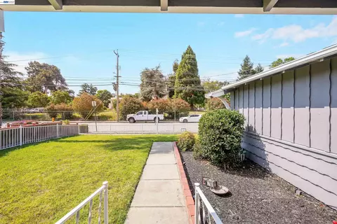 Exterior - 2333 Darwin St, Hayward, CA 94545 photo 3 of 18