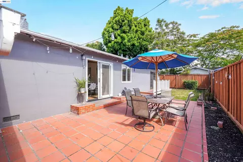 Exterior - 2333 Darwin St, Hayward, CA 94545 photo 4 of 18