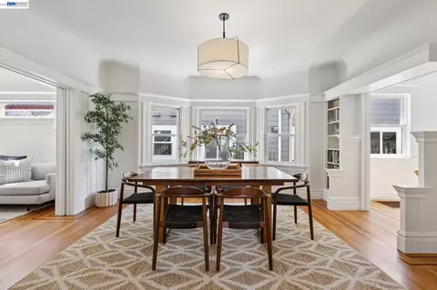 2607 Alcatraz Ave, Berkeley, CA 94705