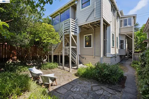 Exterior - 2607 Alcatraz Ave, Berkeley, CA 94705 photo 13 of 17