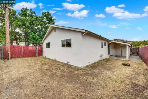 Exterior - 141 Anderson St, Vallejo, CA 94589 photo 4 of 4