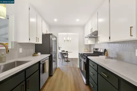 Kitchen - 141 Anderson St, Vallejo, CA 94589 photo 3 of 5