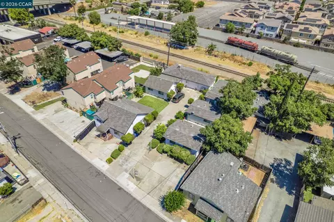 View/Area - 173 E 15th St, Pittsburg, CA 94565 photo 2 of 2