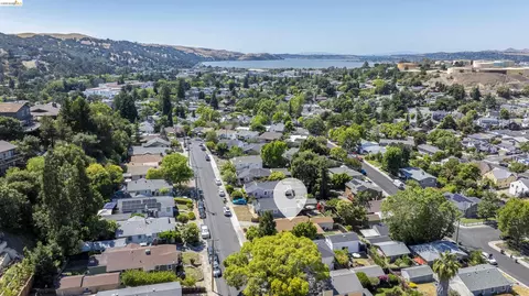 View/Area - 2001 Boynton Ave, Martinez, CA 94553 photo 3 of 3