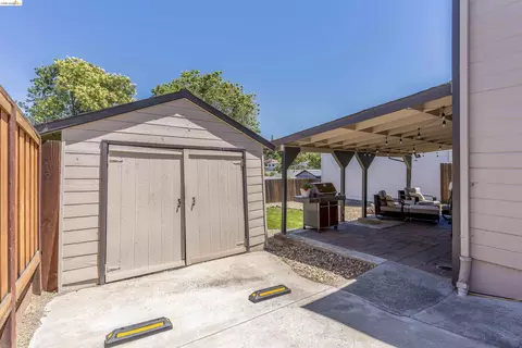 Exterior - 2001 Boynton Ave, Martinez, CA 94553 photo 11 of 12
