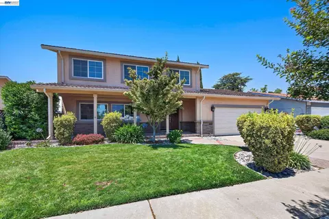2358 Crestline Rd, Pleasanton, CA 94566