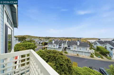 View/Area - 801 Timbercove St #4, Vallejo, CA 94591 photo 2 of 13