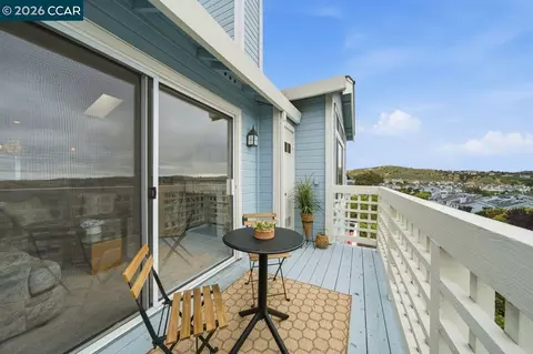 Exterior - 801 Timbercove St #4, Vallejo, CA 94591 photo 3 of 9
