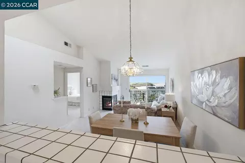 Dining - 801 Timbercove St #4, Vallejo, CA 94591 photo 1 of 5