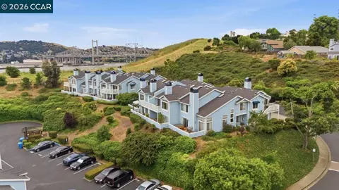 View/Area - 801 Timbercove St #4, Vallejo, CA 94591 photo 9 of 13