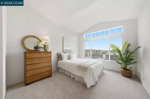 Bedroom - 801 Timbercove St #4, Vallejo, CA 94591 photo 1 of 4
