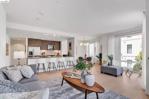 51 Innes Ct #204, San Francisco, CA 94124