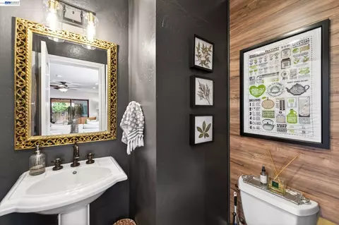Bath - 4687 Second St, Pleasanton, CA 94566 photo 1 of 4