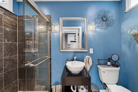 Bath - 4687 Second St, Pleasanton, CA 94566 photo 3 of 4